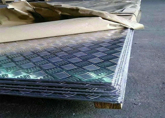 China Slip Resistance Aluminium Chequered Sheet / Aluminium Flooring Sheet For Floor Covering supplier